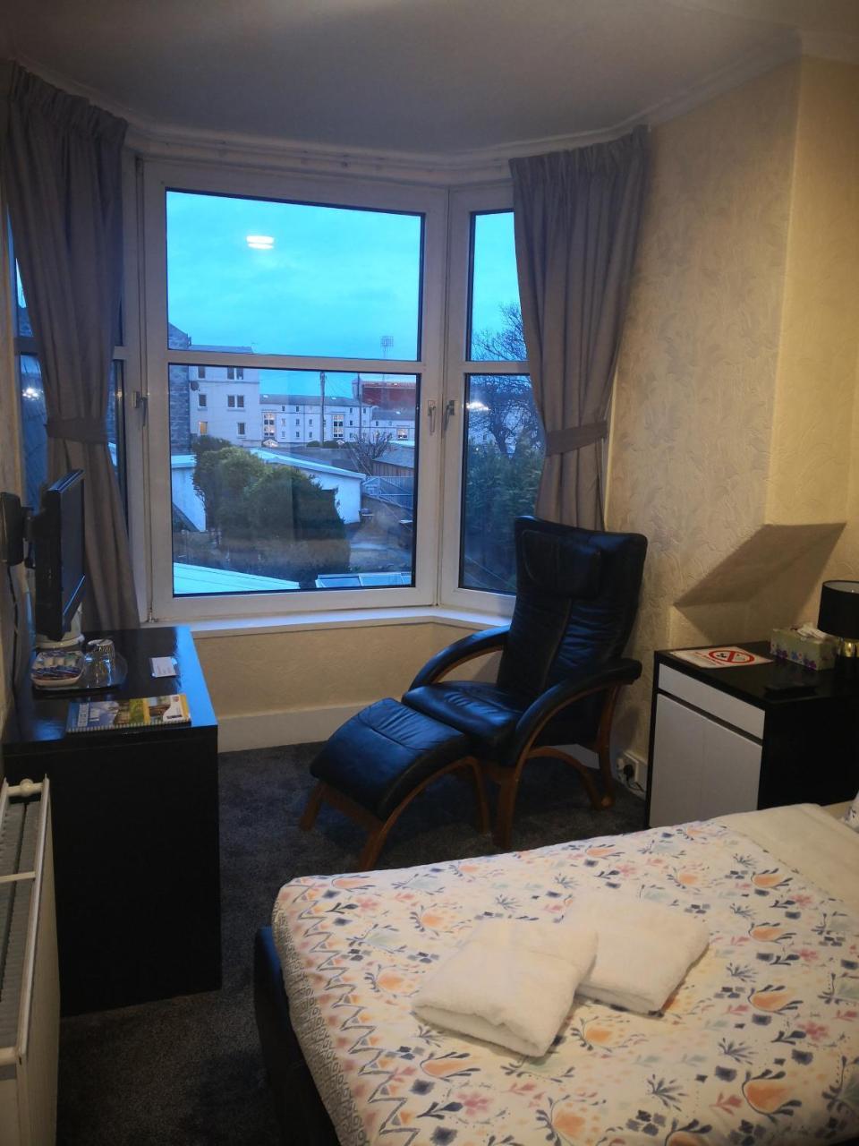 Alba Guest House Абердин Экстерьер фото